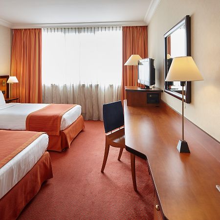 Doubletree By Hilton Paris Bougival 호텔 외부 사진