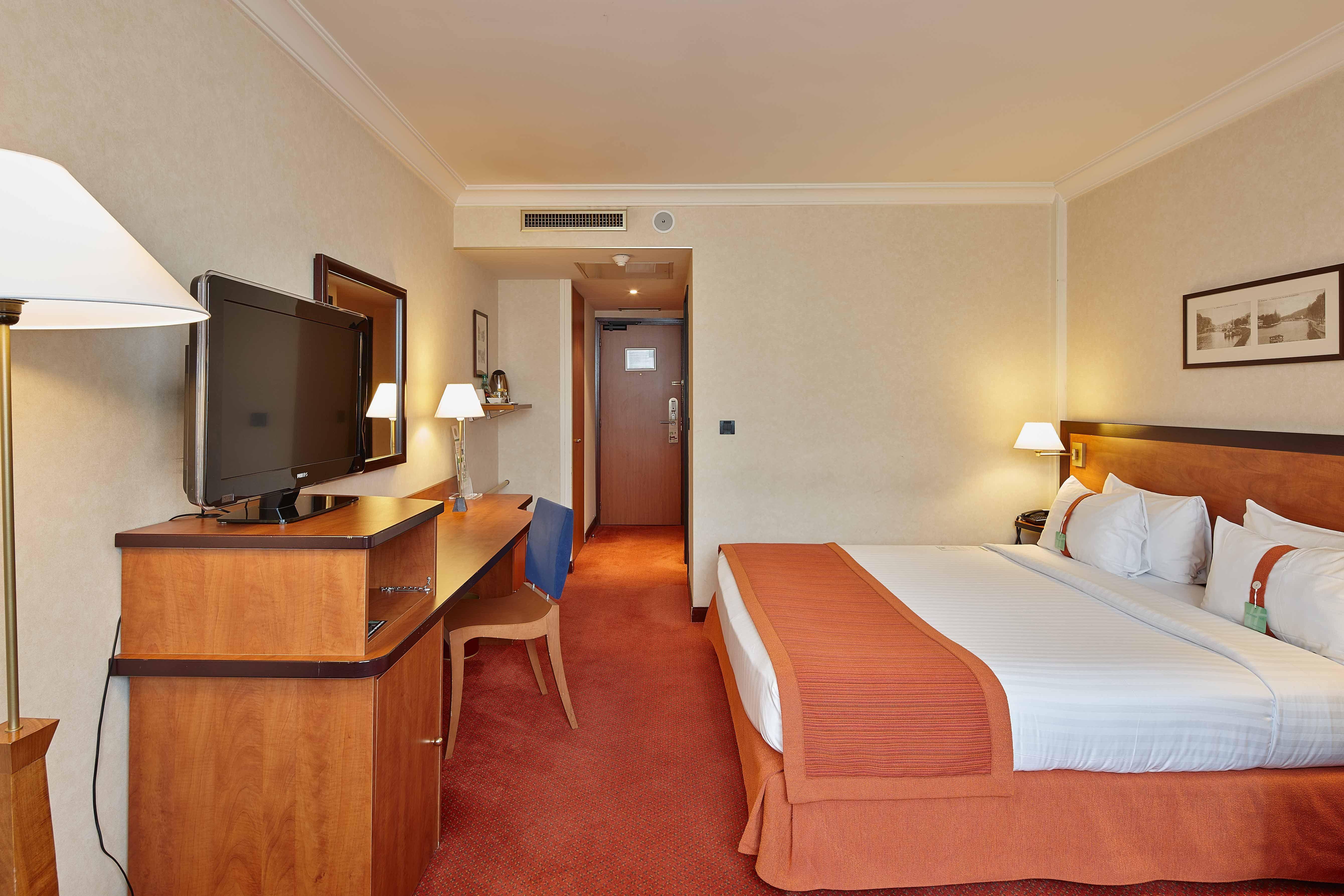 Doubletree By Hilton Paris Bougival 호텔 외부 사진