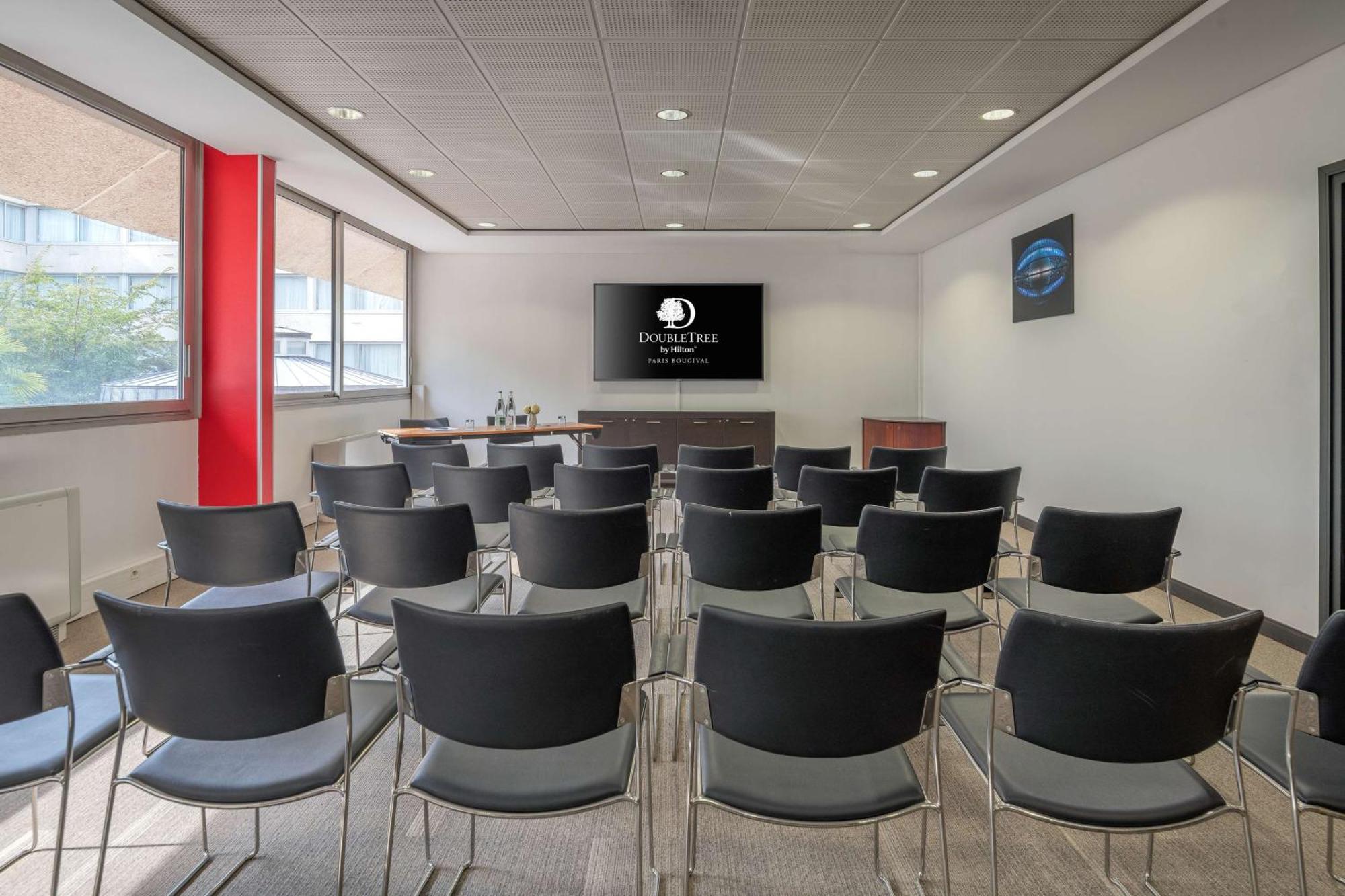 Doubletree By Hilton Paris Bougival 호텔 외부 사진