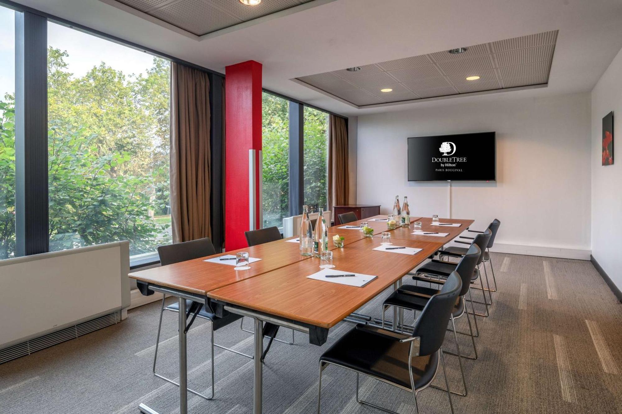 Doubletree By Hilton Paris Bougival 호텔 외부 사진