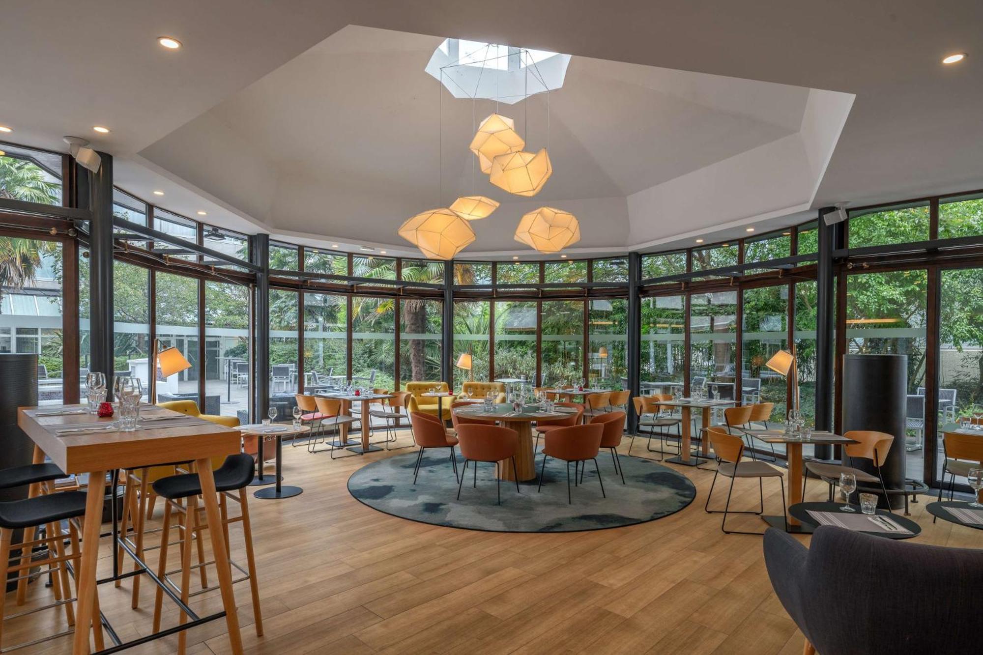 Doubletree By Hilton Paris Bougival 호텔 외부 사진