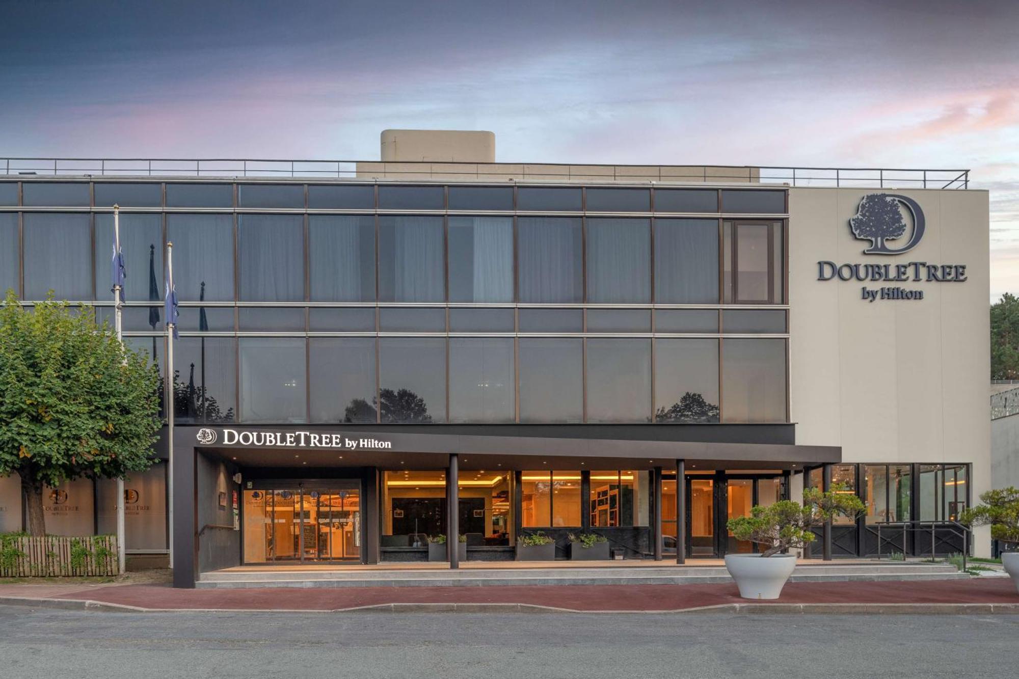 Doubletree By Hilton Paris Bougival 호텔 외부 사진